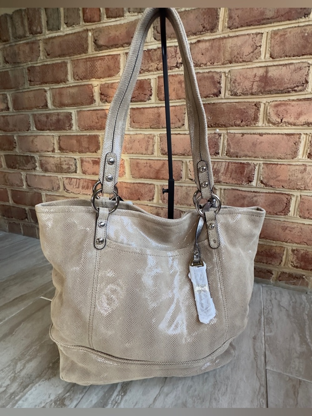 B. Makowsky Snakeskin Women’s Leather Shoulder Bag NWT - Picture 4 of 8